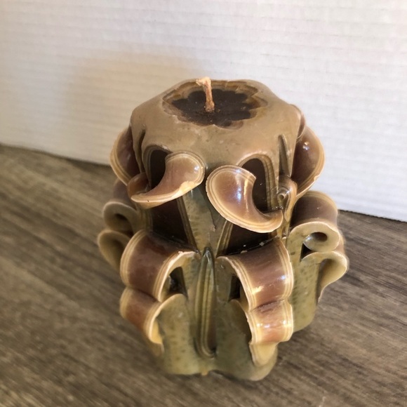 1970s Hand Carved Ribbon Twist Candle - Picture 5 of 11